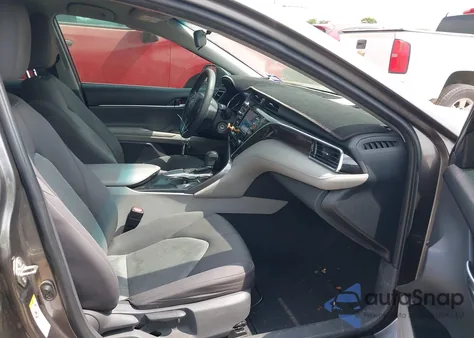 2018 Toyota Camry Le from USA, damaged, VIN 4T1B11HK0JU668565